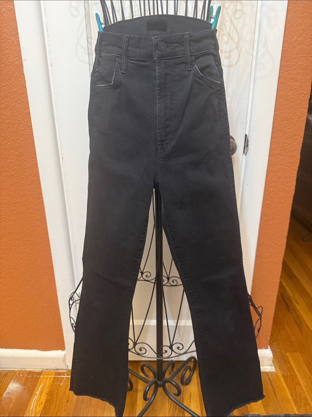 Mother Hustler Ankle Fray Black High-Waisted Straight Jeans